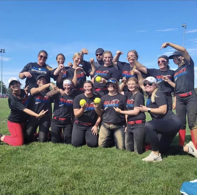 Illinois Select 16 Softball Team