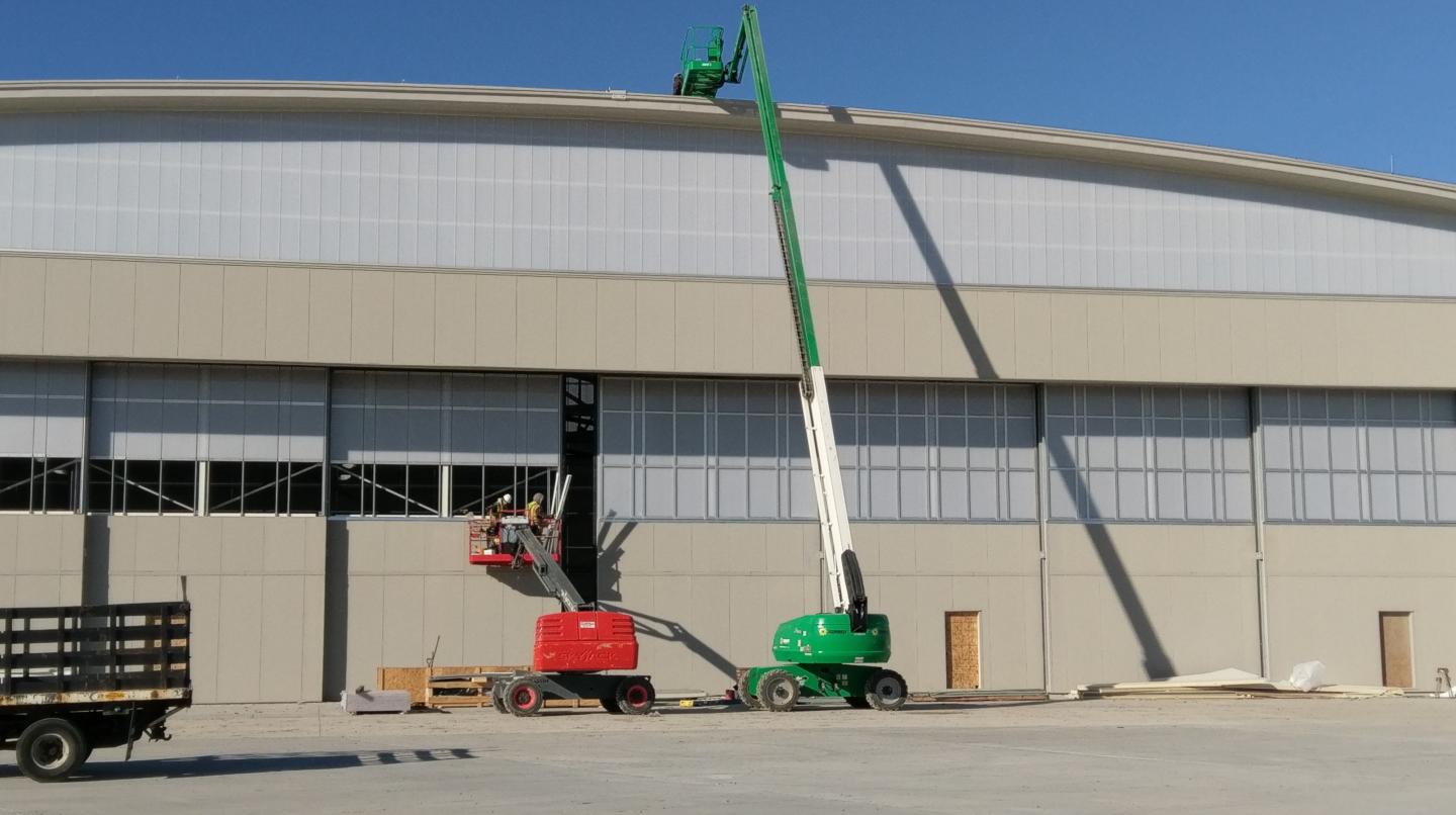 Aviation construction hangar